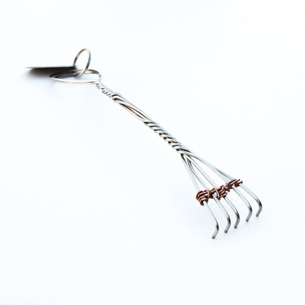 Fingers Junior backscratcher when you need the best scratch away from home